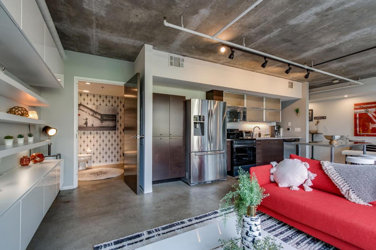 Luxe + Modern Johnny Cash Inspired Executive Condo Нашвил Екстериор снимка